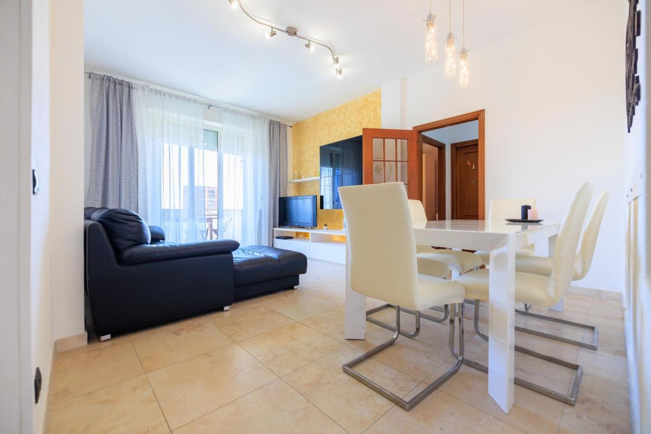 L' Essenziale Apartment Livorno Exterior photo